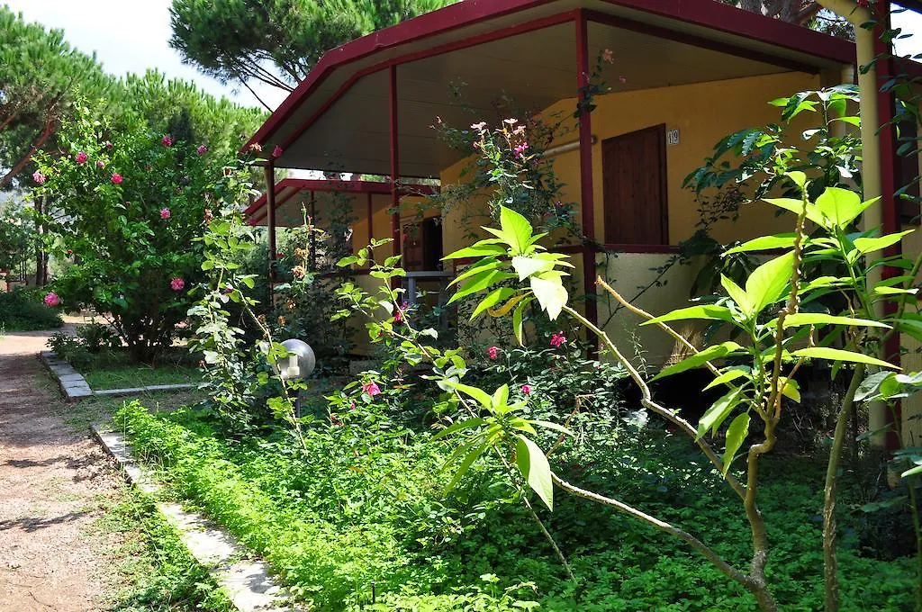 Pini E Mare Hotel Quartu SantʼElena Camping